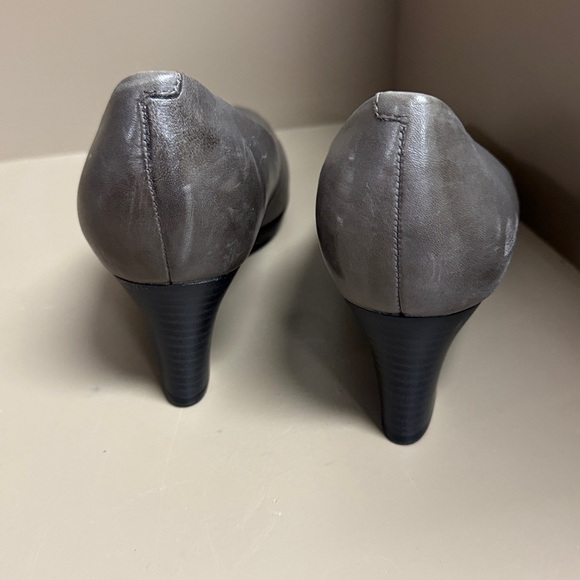 EARTH Tamarack Pewter Women's Pumps, 10, EUC, Office Wear, Classic, Elegant - Picture 6 of 8